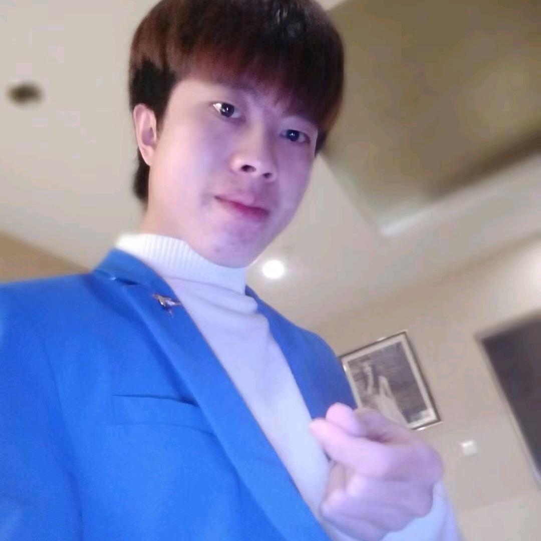 向日葵(ಥ_ಥ)🌻