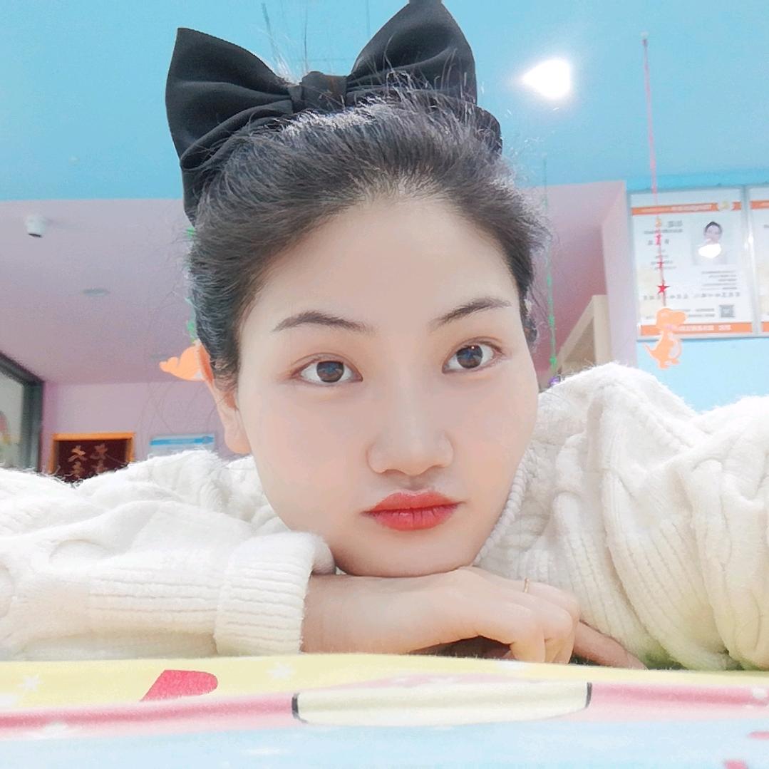 新区小儿推拿师.珍珍