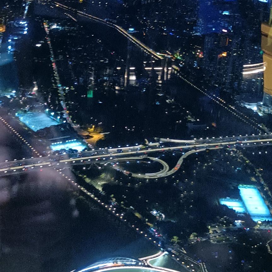 逆风-《服装尾货一手批发》