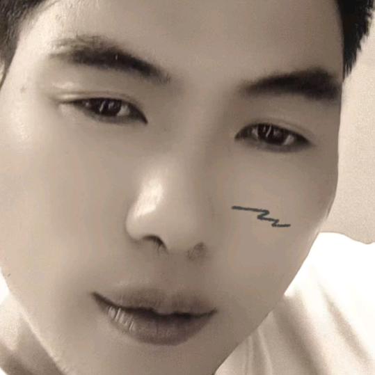 为了生活过得更好，努力且奋斗