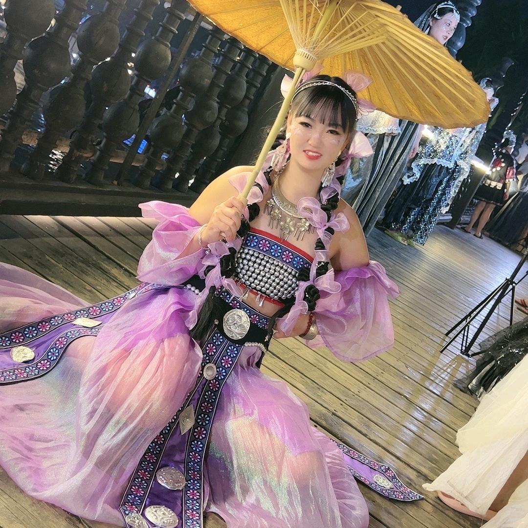 安龙火凤凰…芳妹儿♥