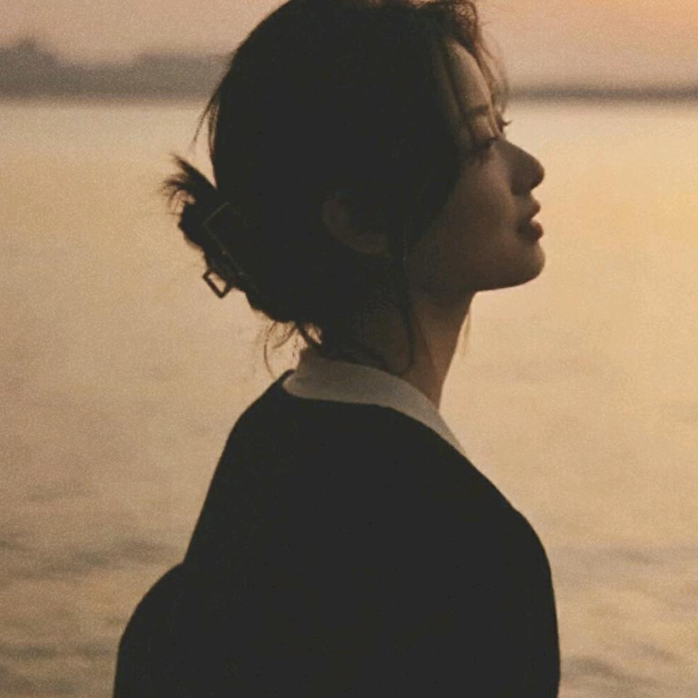 是晓雅吖