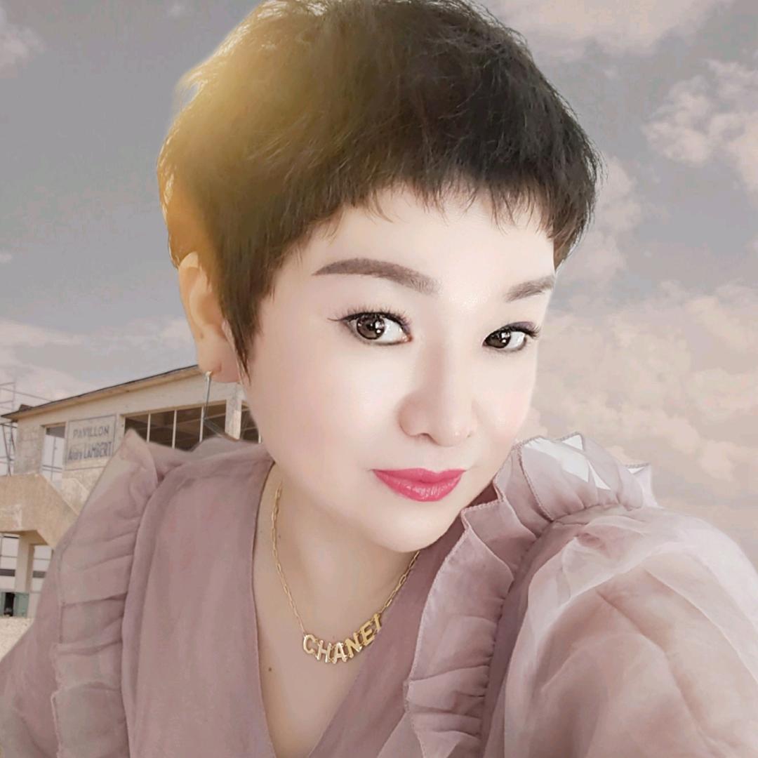 莹 姐