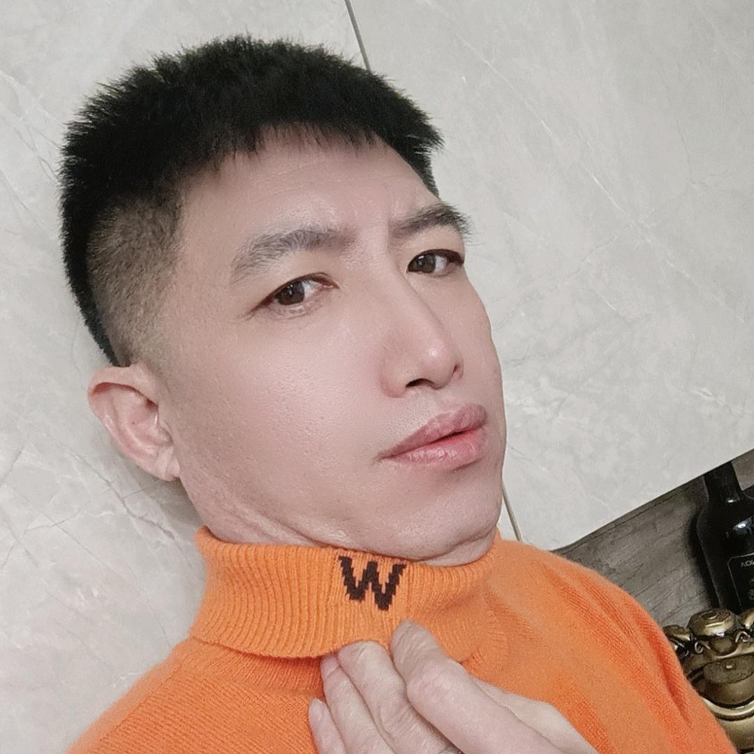 霸气小哥