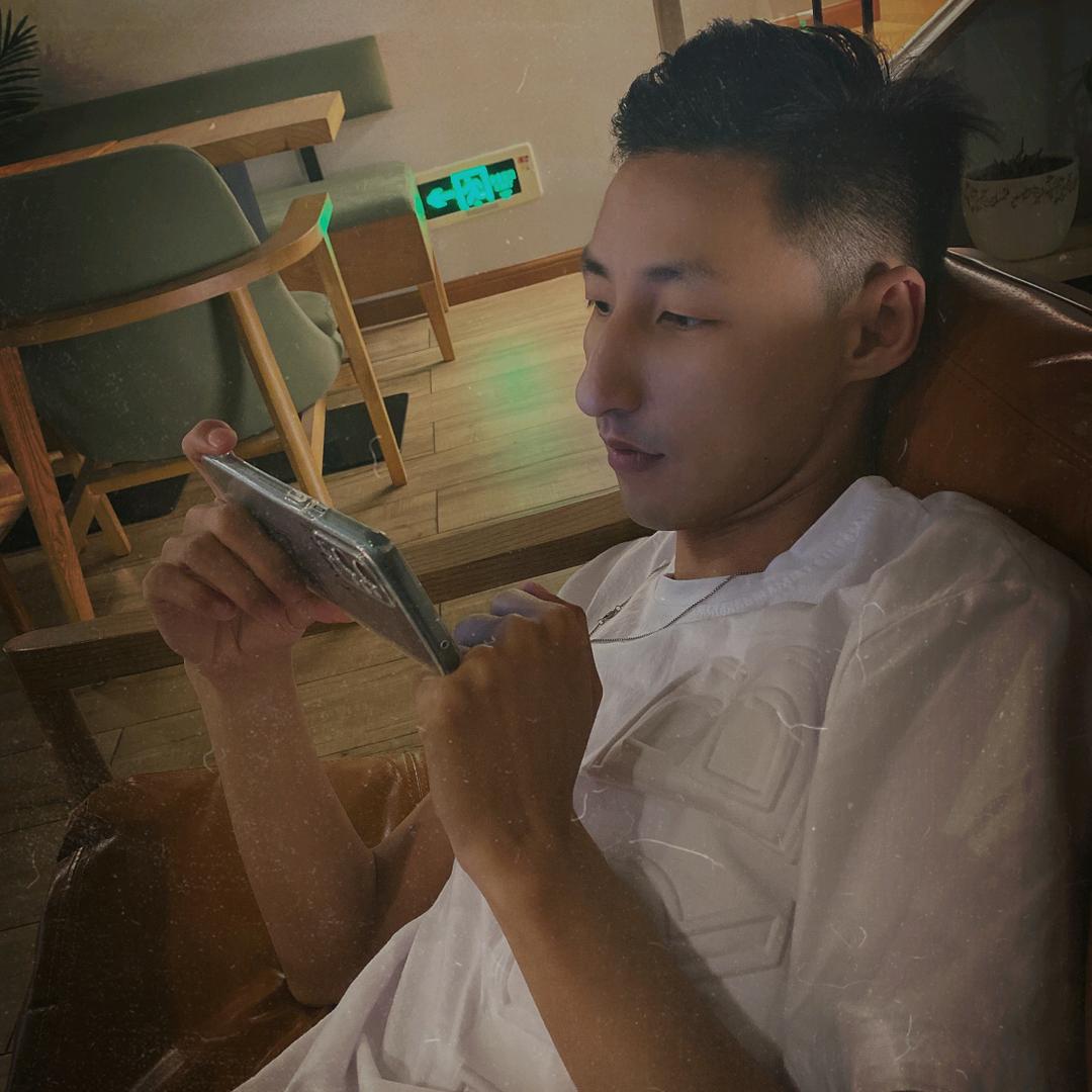 楊浩     ．や