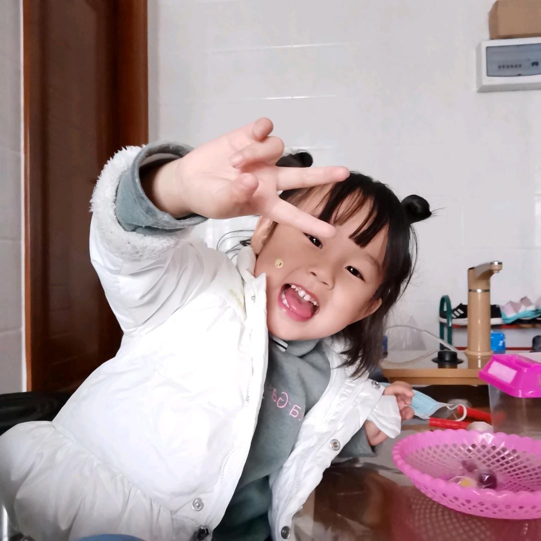 小黑女