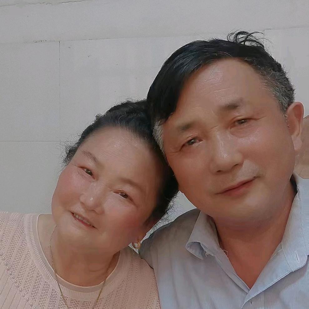 老王夫妻的幸福晚年生活
