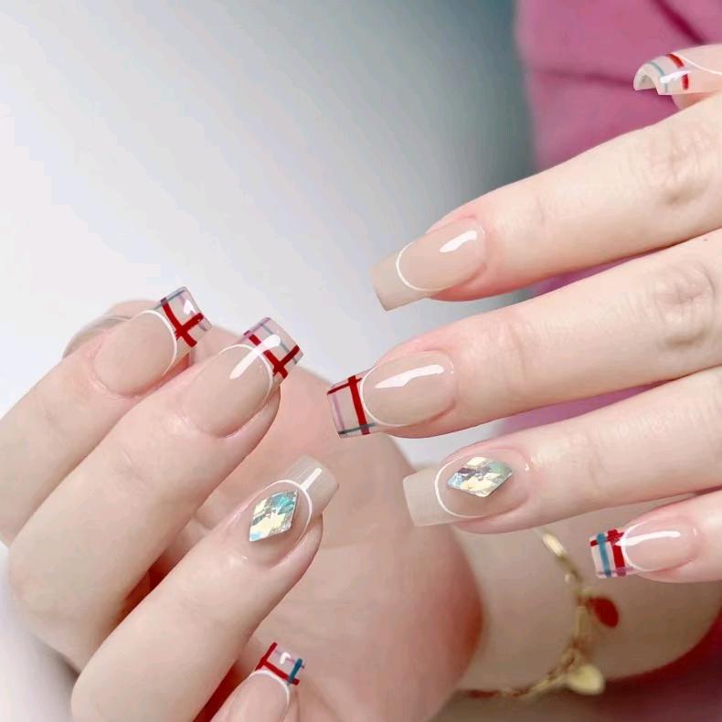 得胜镇美女社美甲美睫店