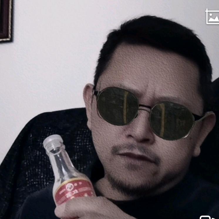 爱依视配镜中心
