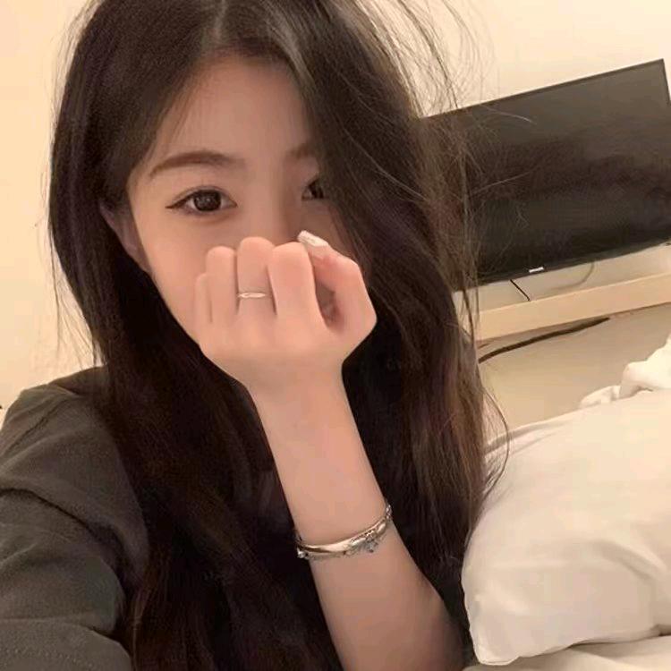 _v 6 .