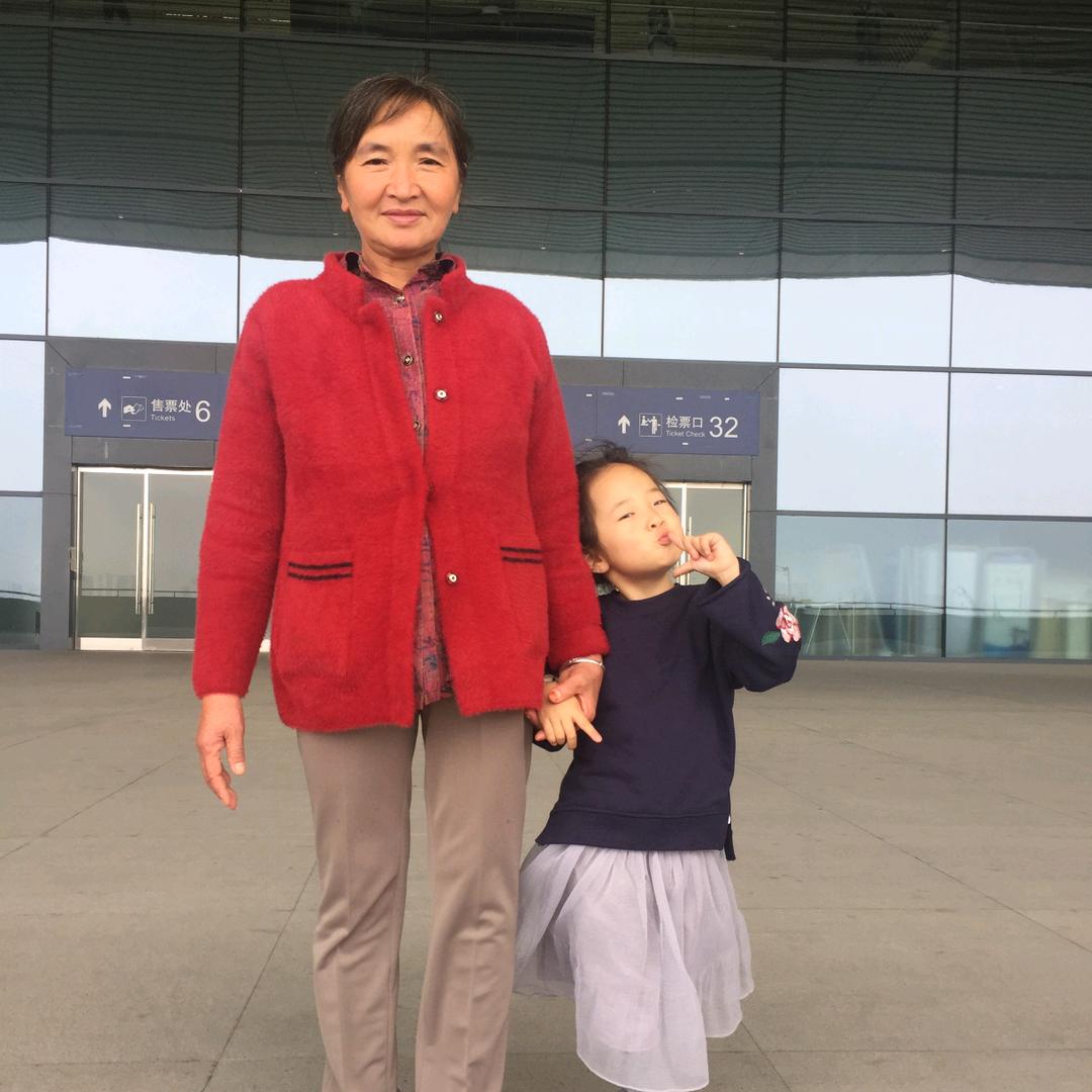 平安喜乐的奶奶