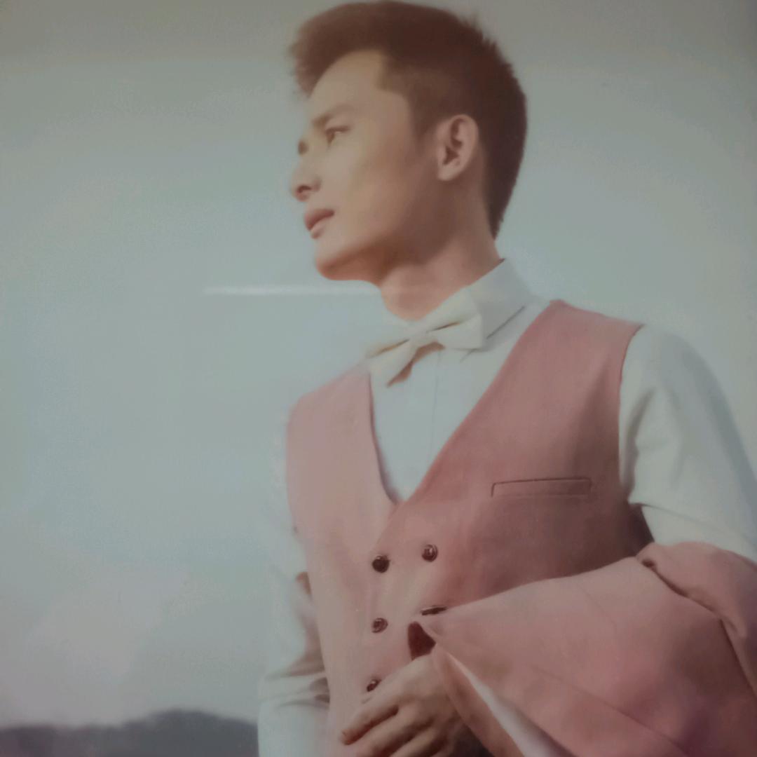 谢财业书法