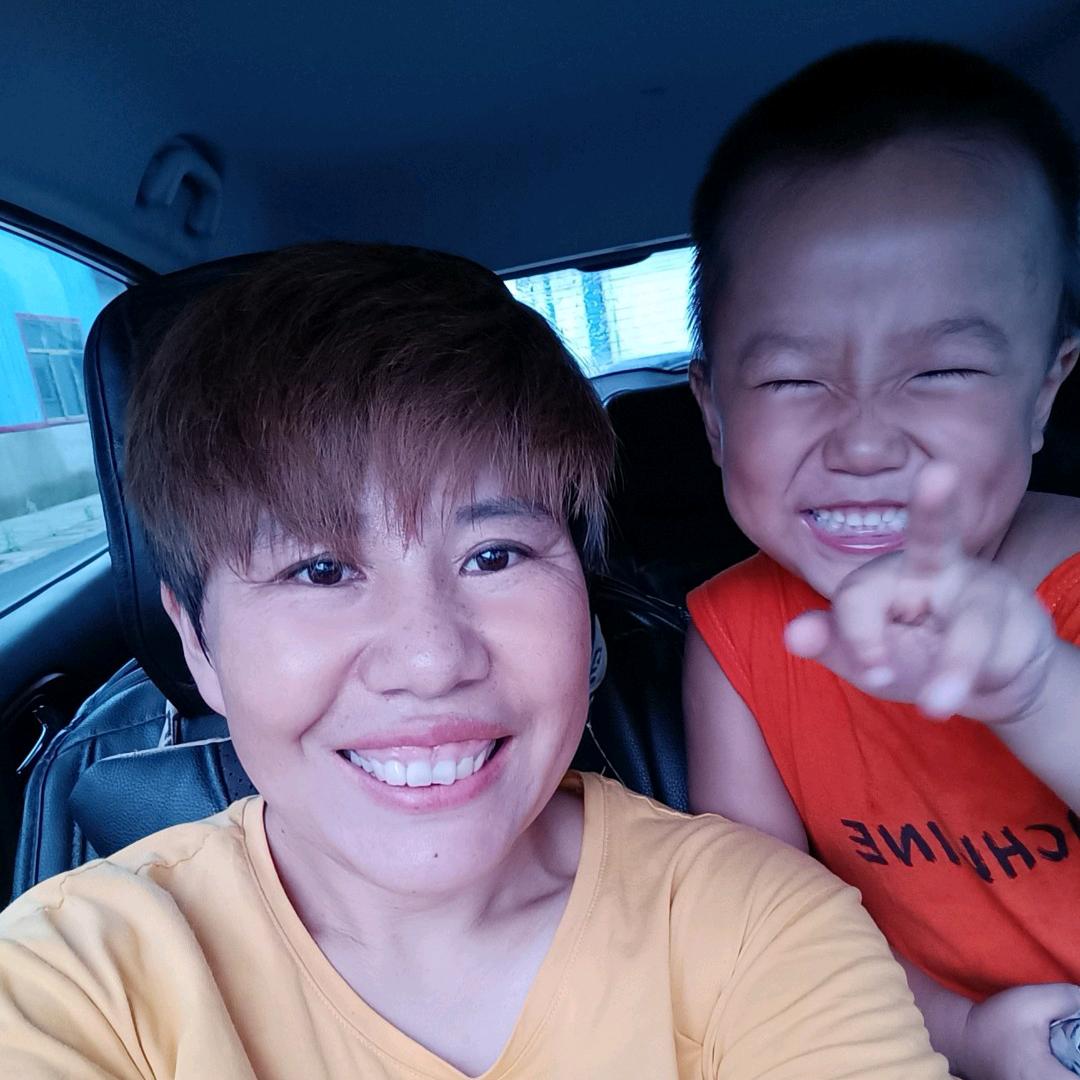 奋斗中的俩宝妈