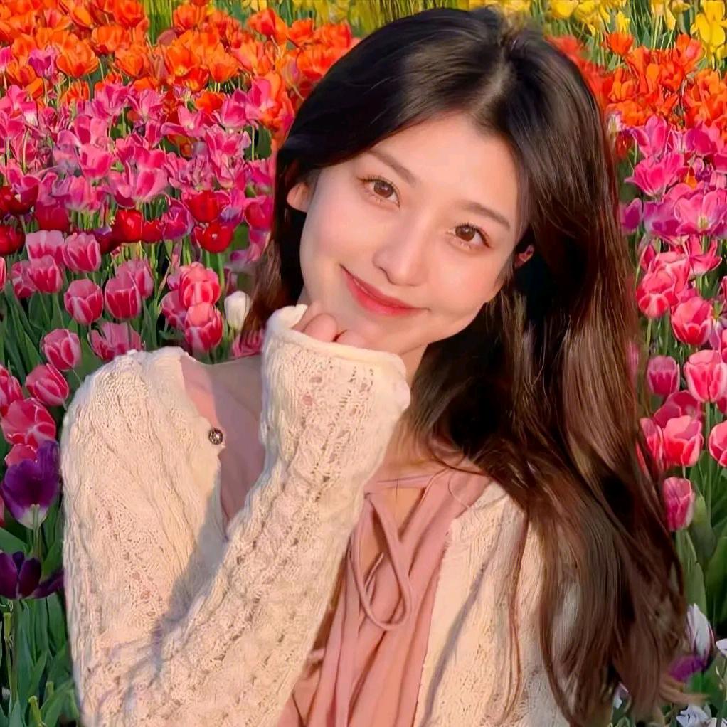 摆烂少女小粉红