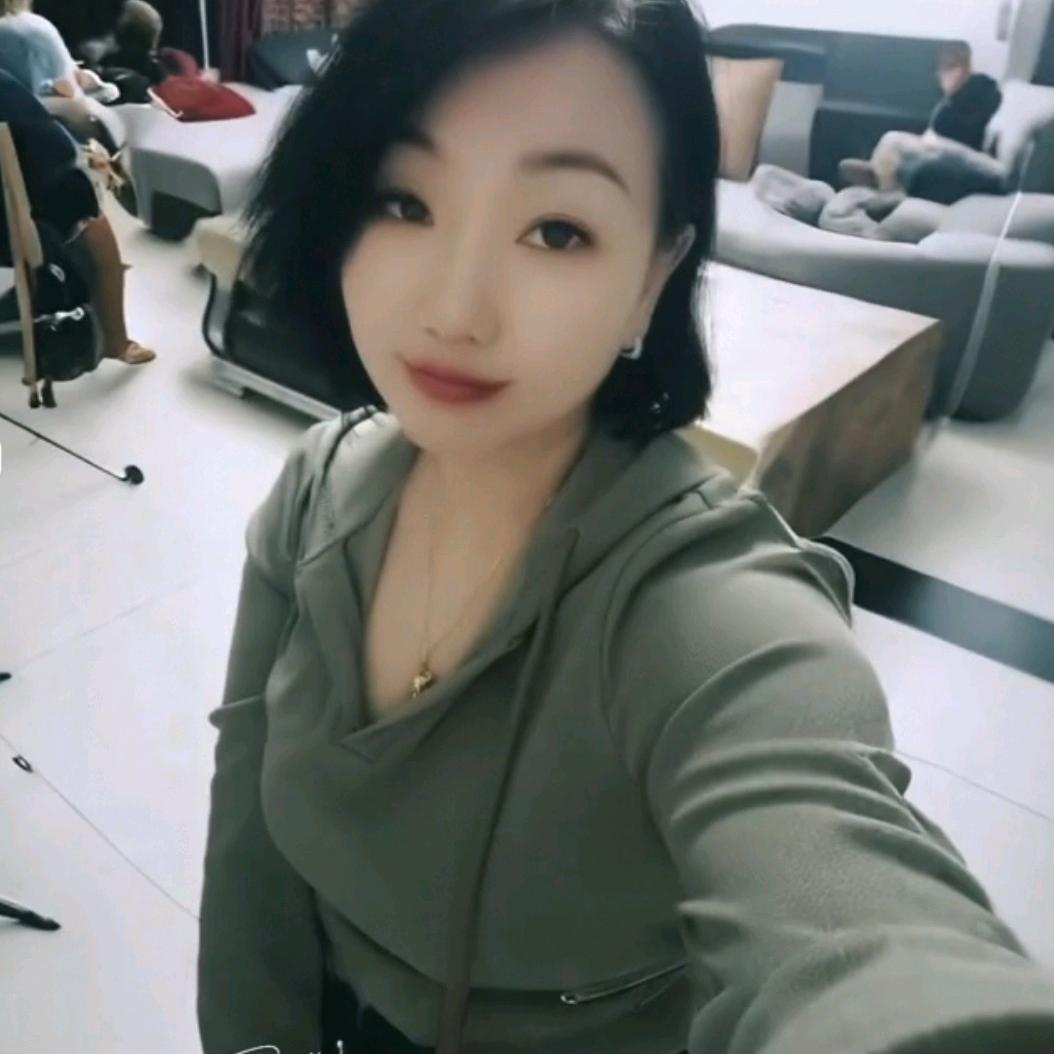 三月