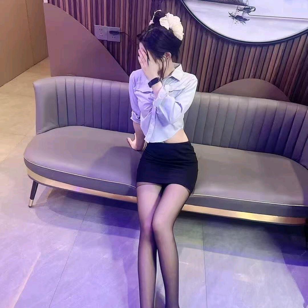 90330758632