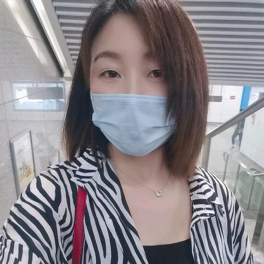 依姐.