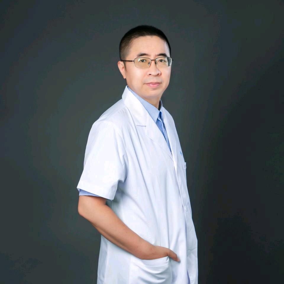 心血管内科梁医生
