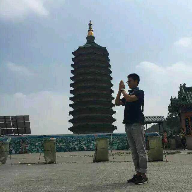 阿龙