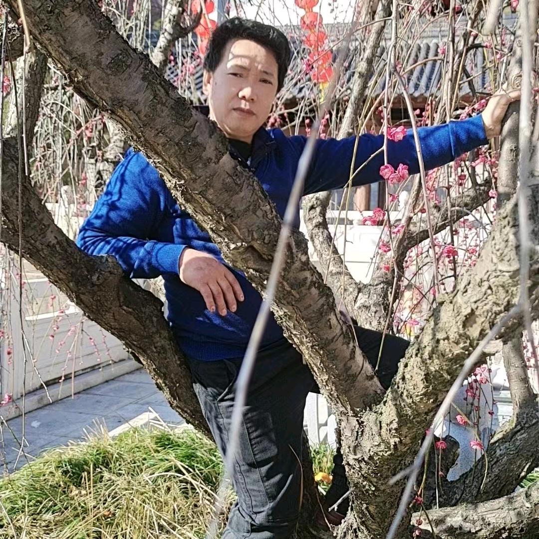 心中思念。万廷友