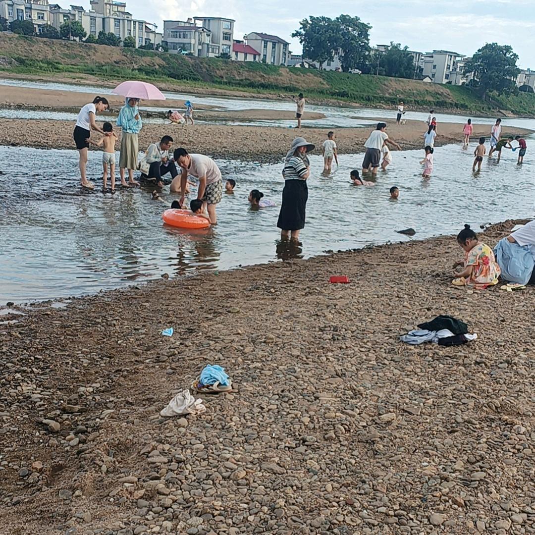 三个小孩的妈妈