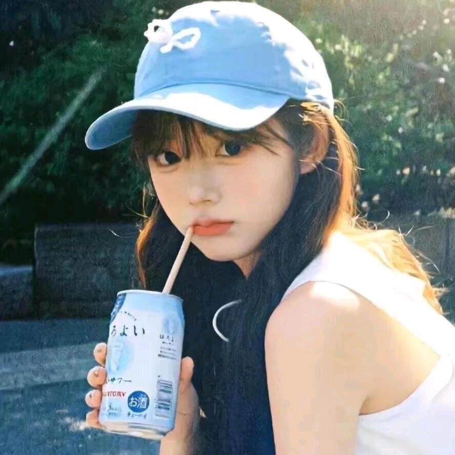 一杯柠檬水加冰不加糖