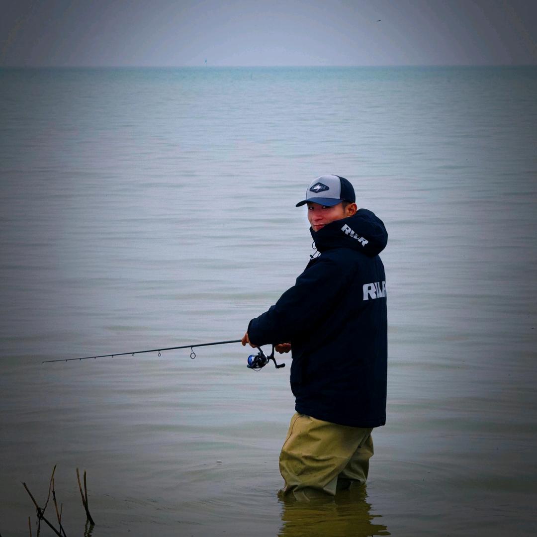 🌈小余_路亚钓鱼