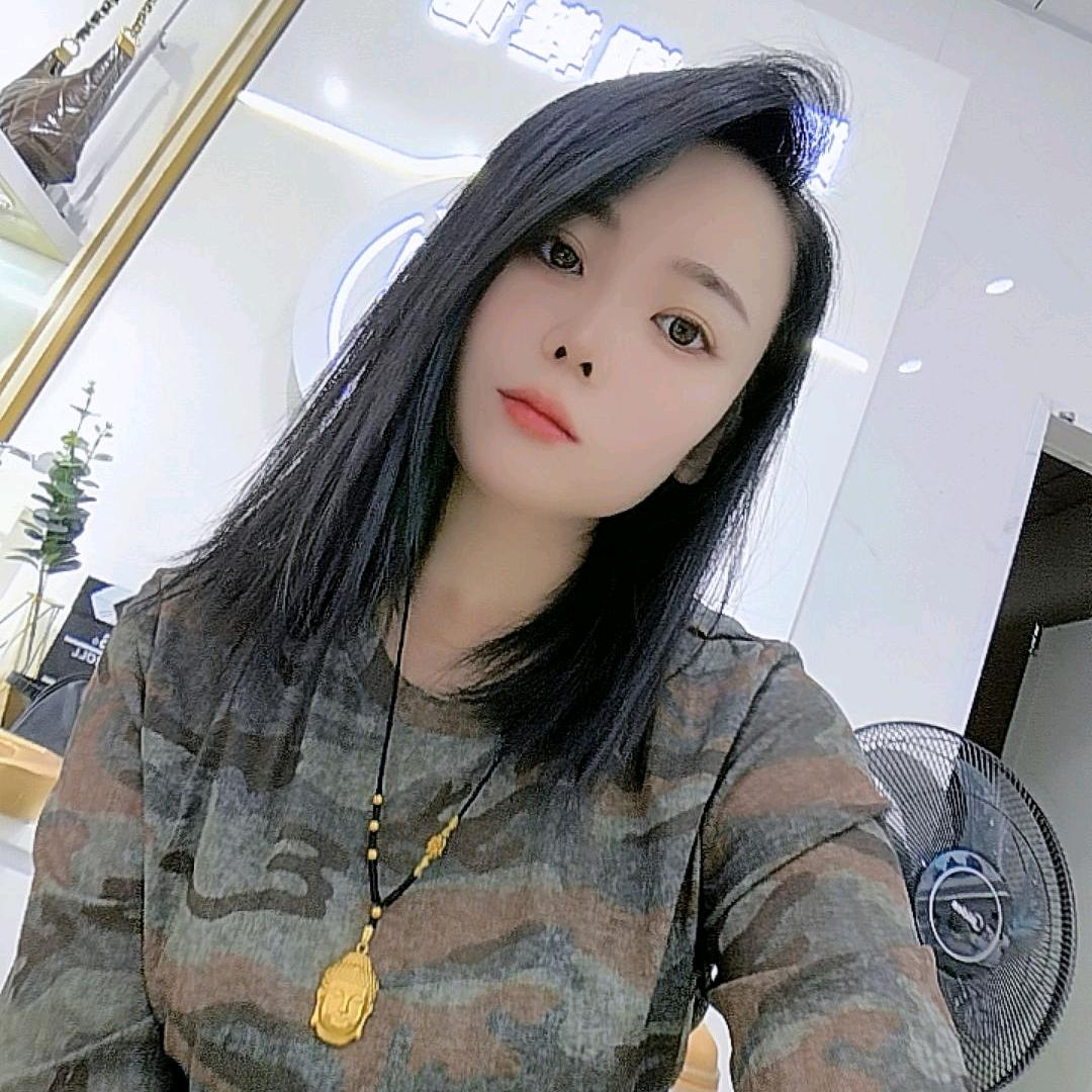 孝义娜妞潮鞋馆 女鞋 童鞋集合店