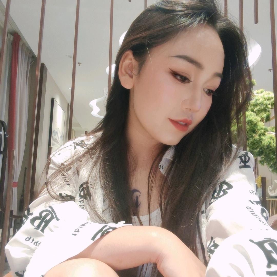 是倩倩鸭（拒绝连赞）