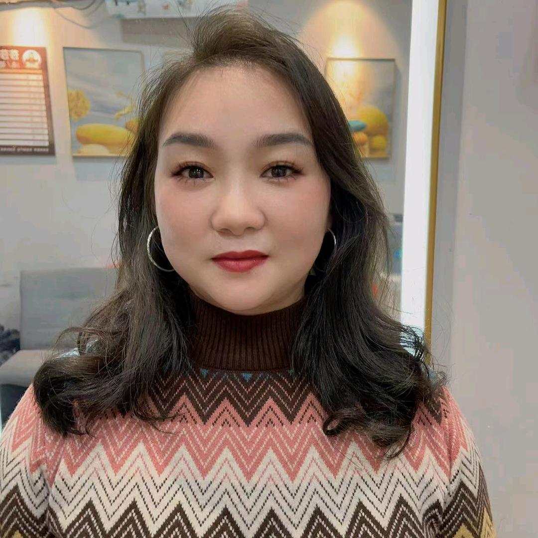 开挖机修配厂的杜小姐