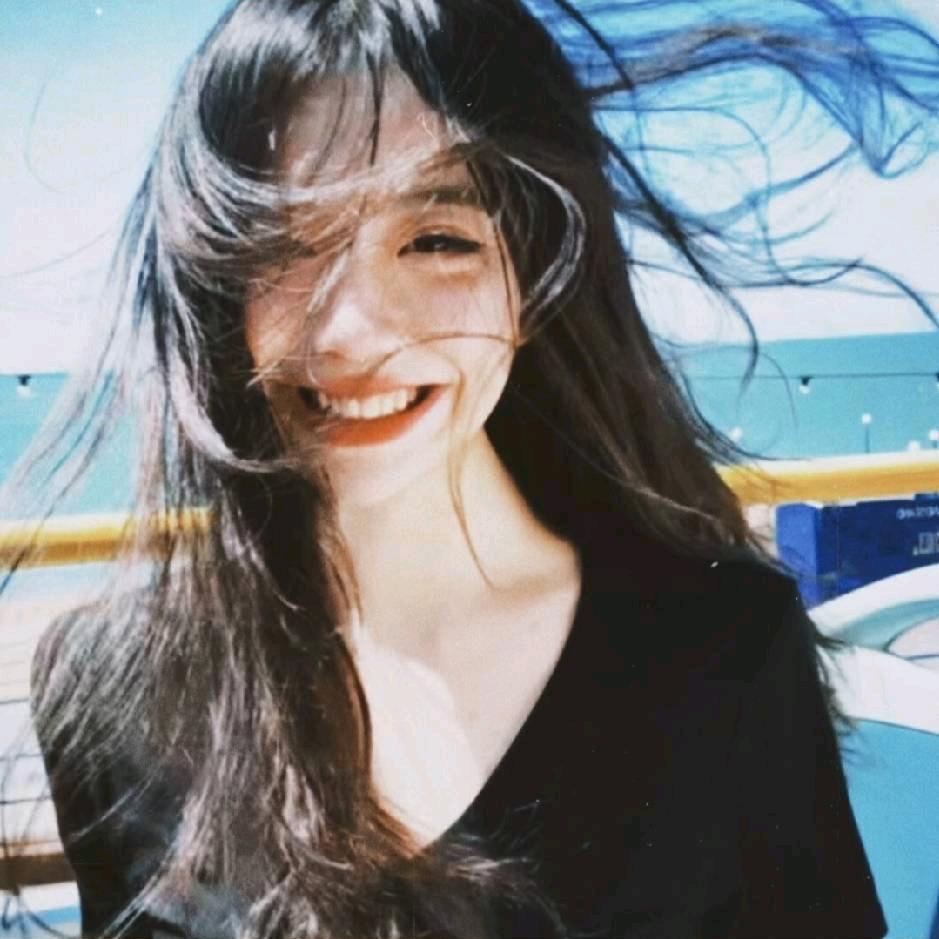 19岁貌美小妈