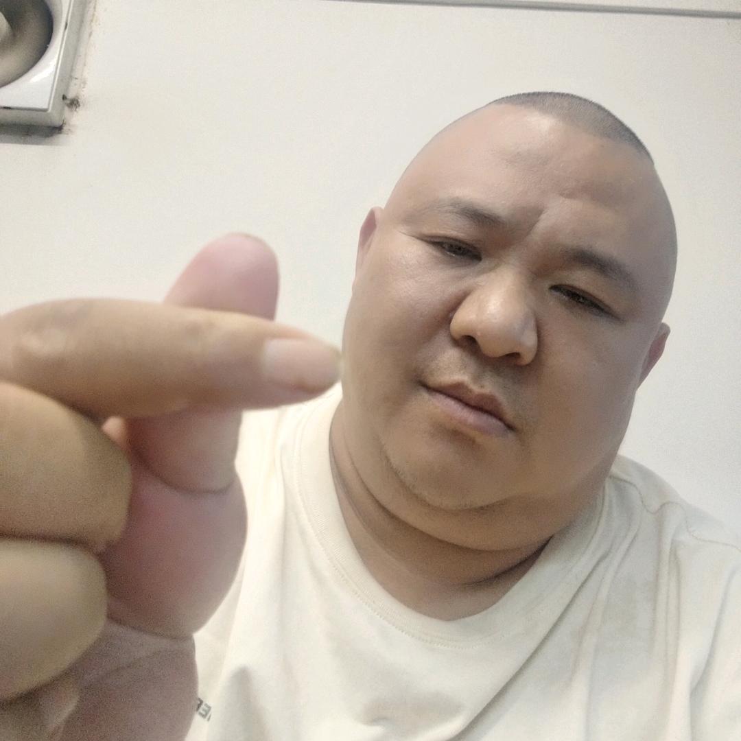 小胖哥