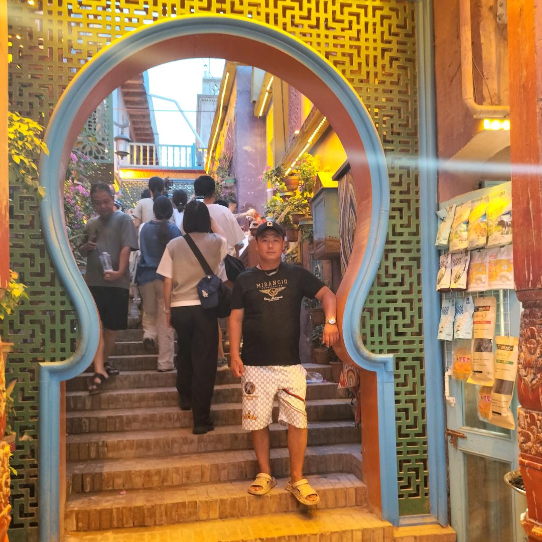 ꧁꫞满山猴子Wo腚最红꫞꧂