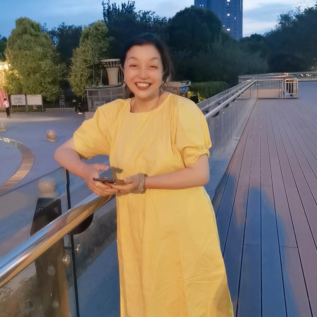 妙易姐（早上6点30分）开播