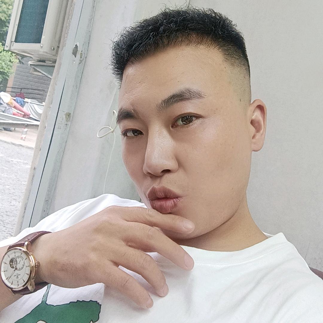 领航  专业烫发染发   发型设计