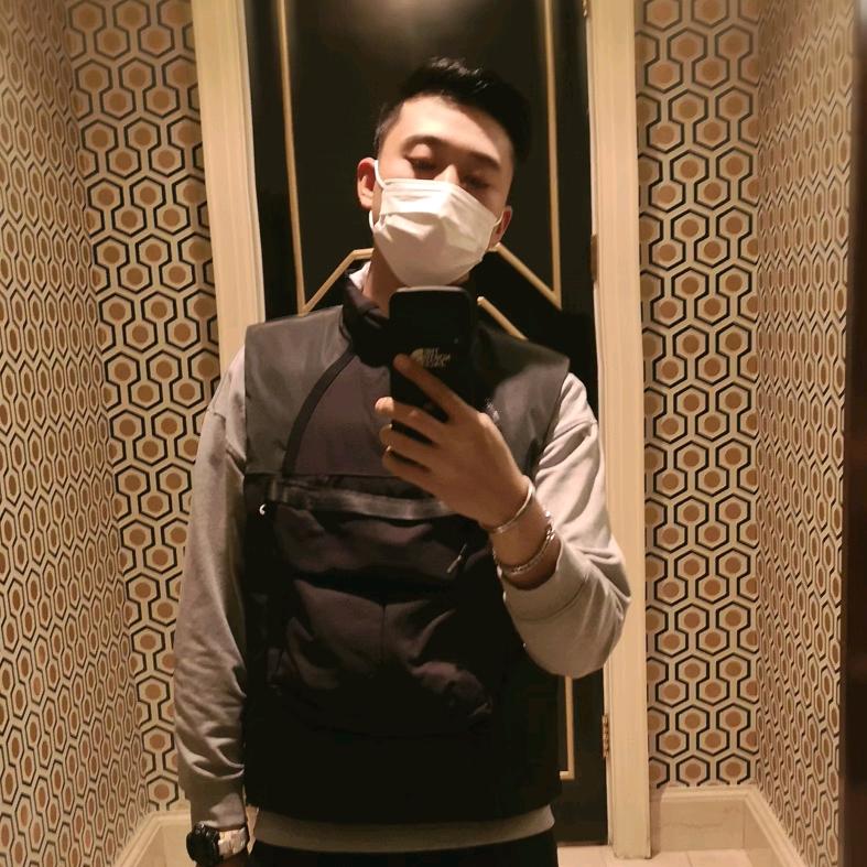 🌈五彩斑斓的黑