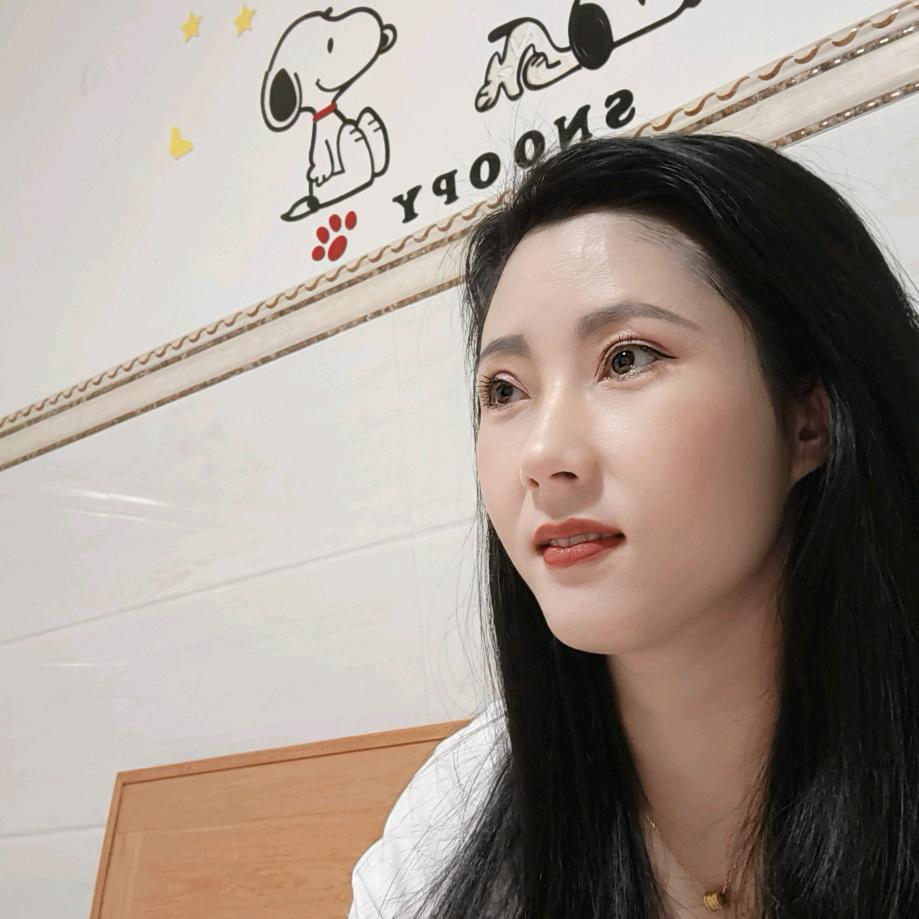 曼 曼😘