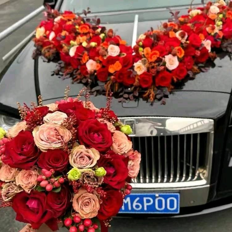 开婚车的小高