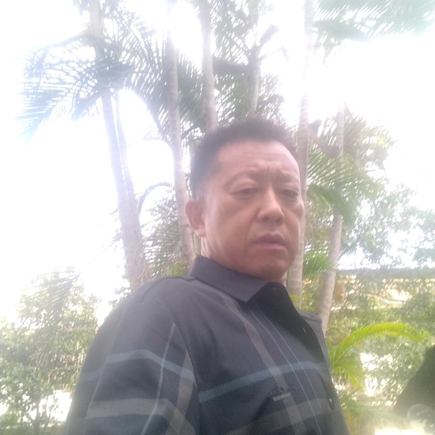 李哥.