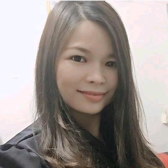 小静.