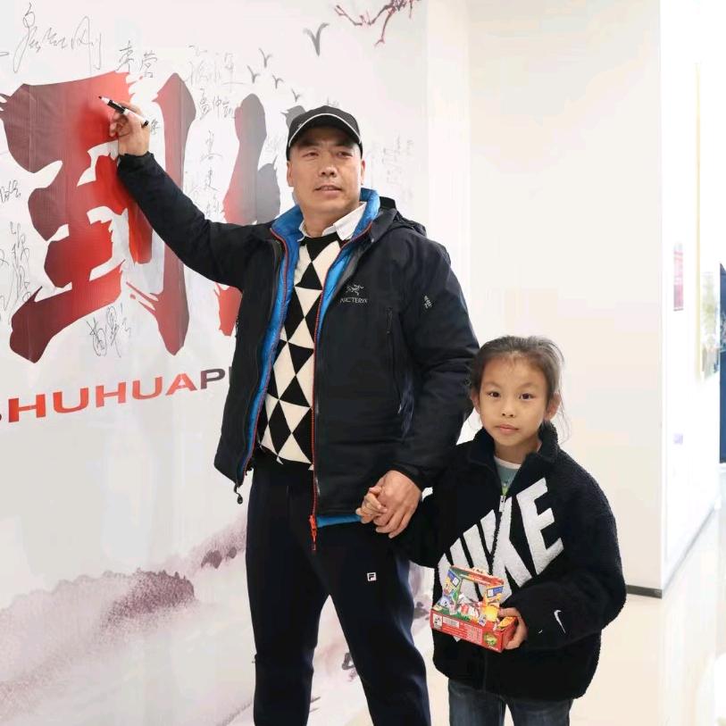 房刚   多吉画灯