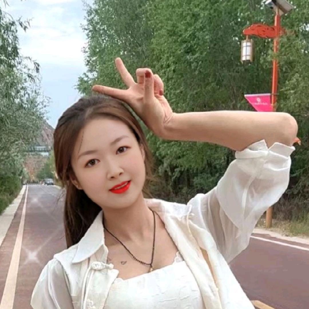 燕燕姐，🍎🌺🍒💐🌷🌺🍎🌹