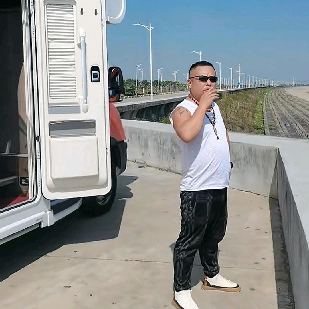 尖山野人