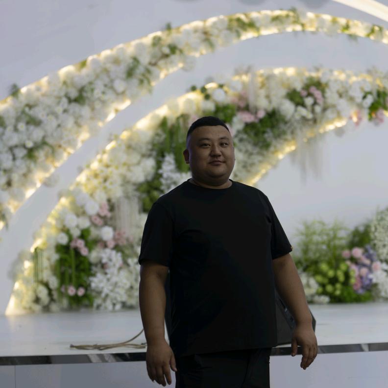 李亚宁专业收猪