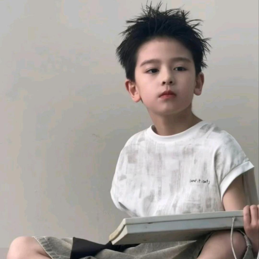 白哲哲