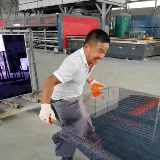 明天哥哥