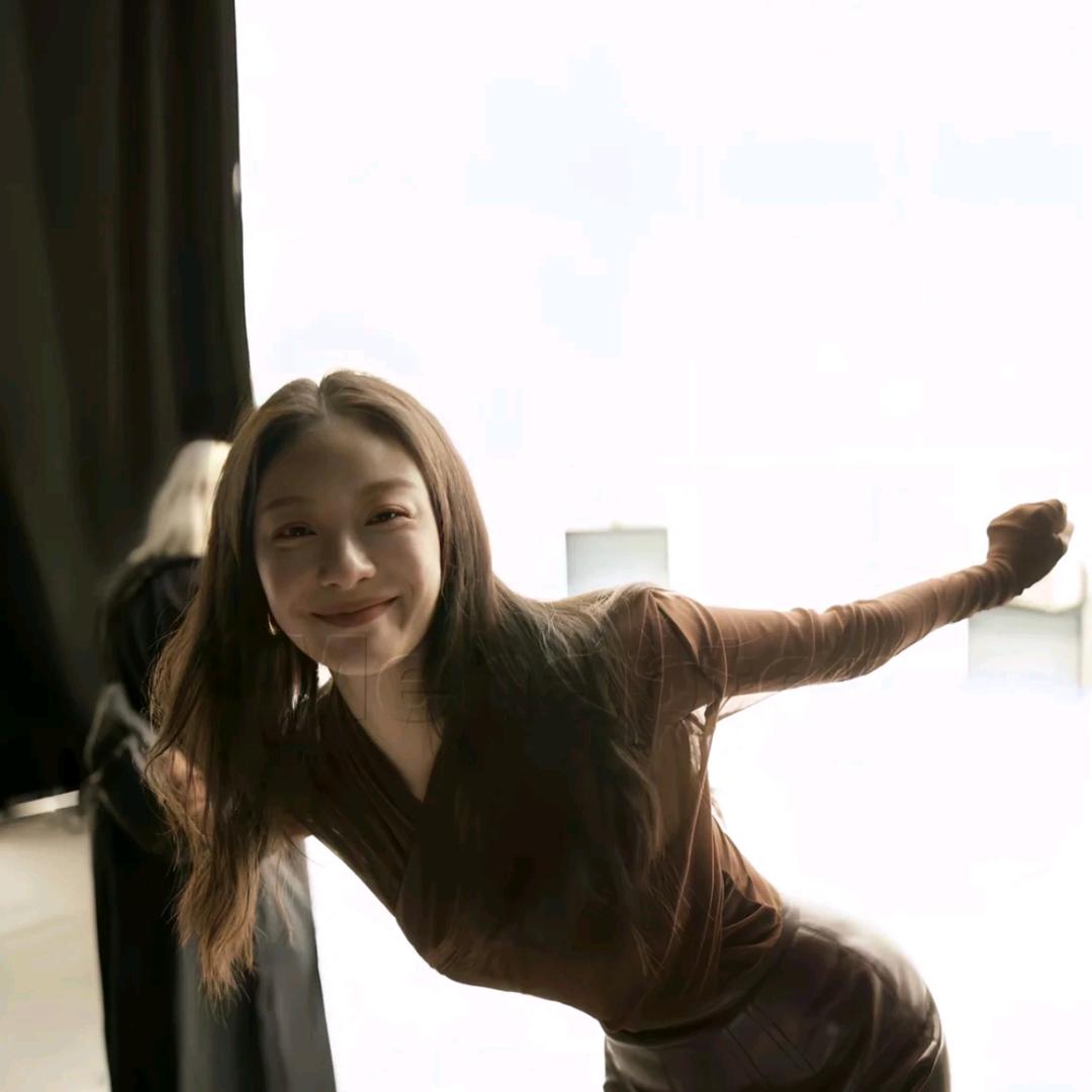 王美佳.
