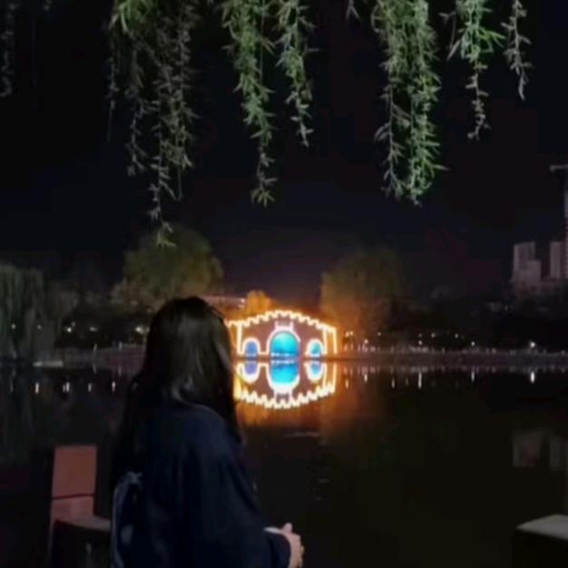小莫少