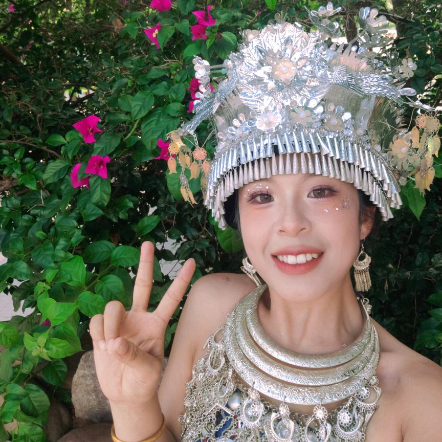 来给生活比个耶