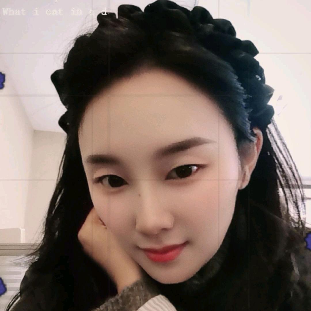 胡酌月